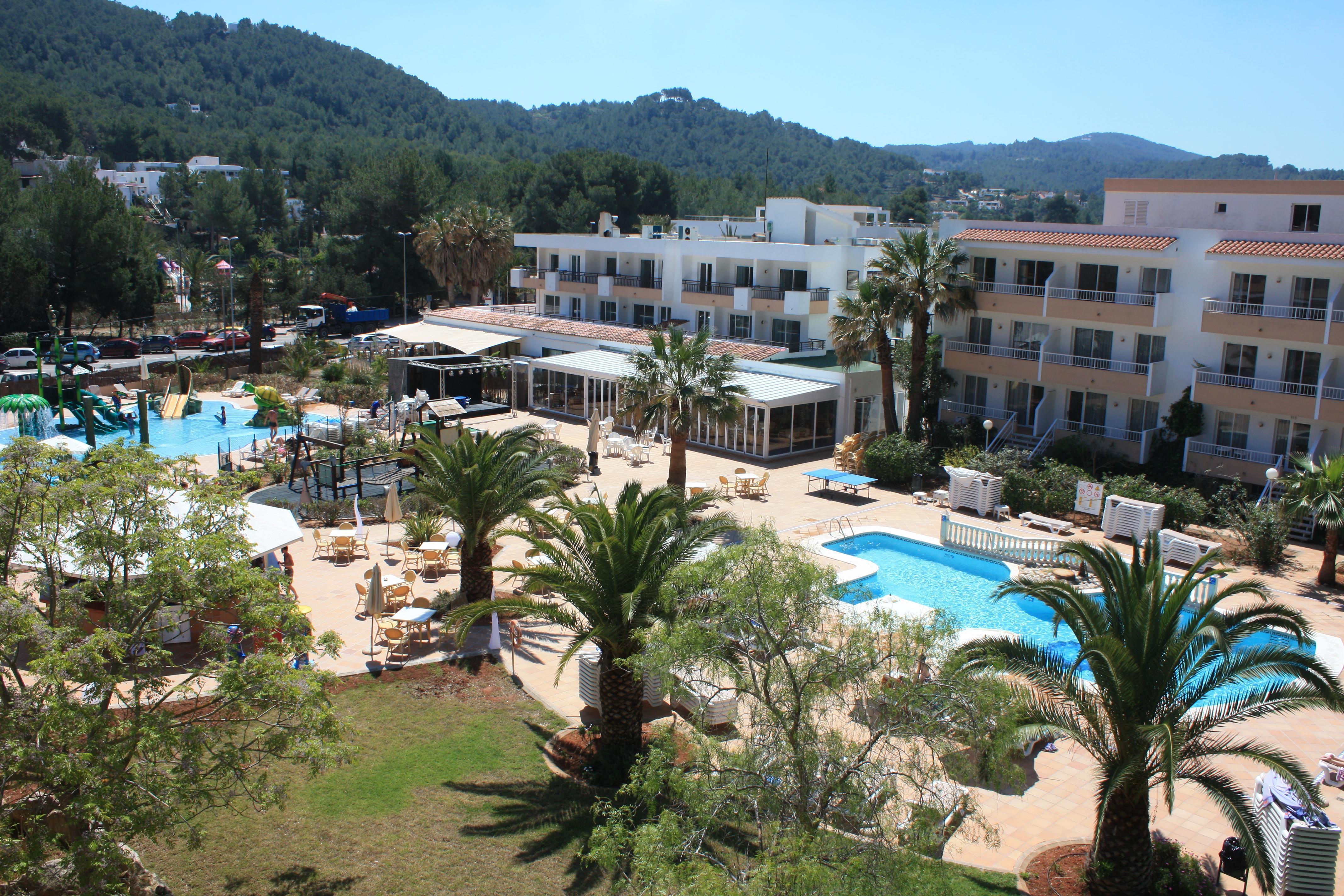 Apartahotel Balansat 4*