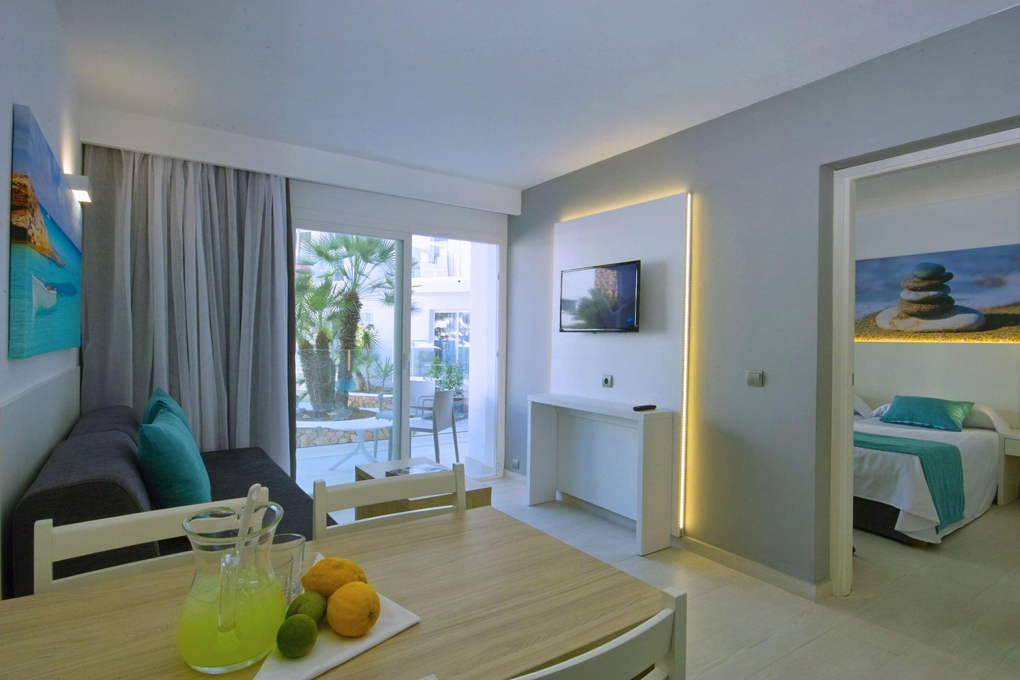 Balansat Apartahotel 4*