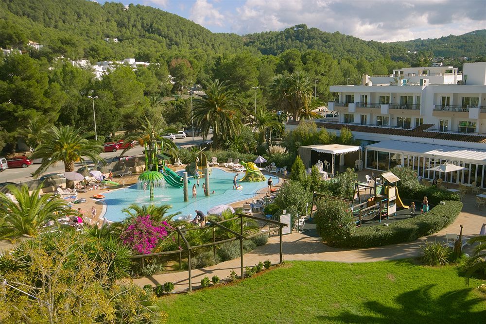 Balansat Apartahotel